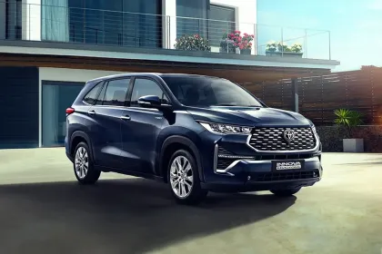 Toyota Innova Hycross Price and Specifications